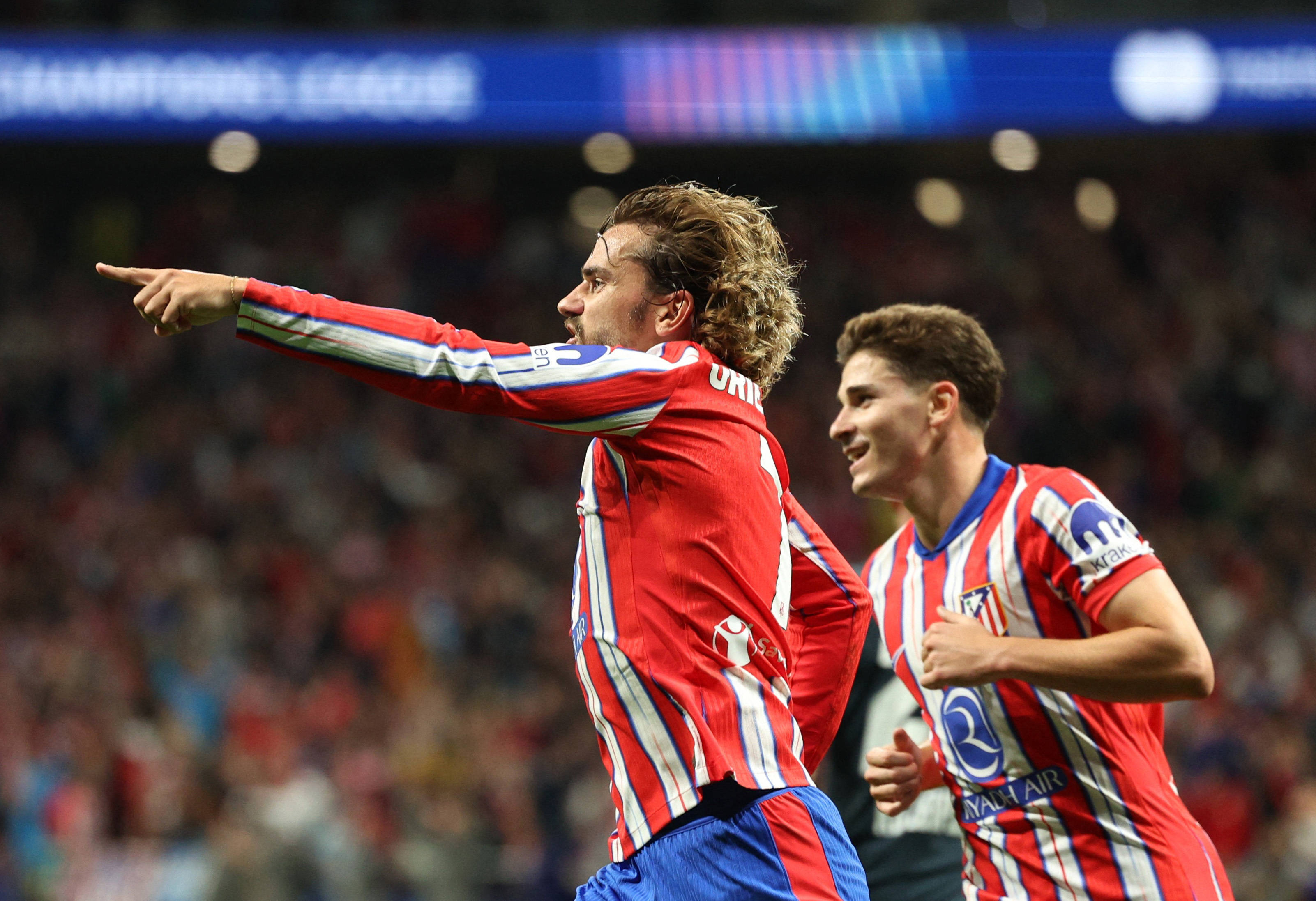 集结日马德里竞技队长鼓劲：英超节点到来，媒体盛赞，阵容厚度经受考验的简单介绍